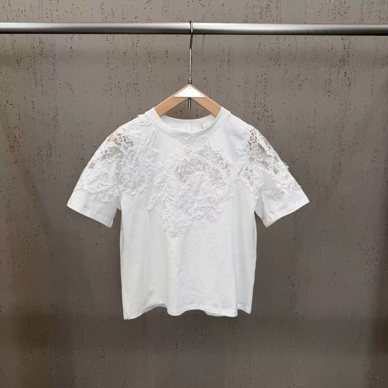 Shirt - ID: M092