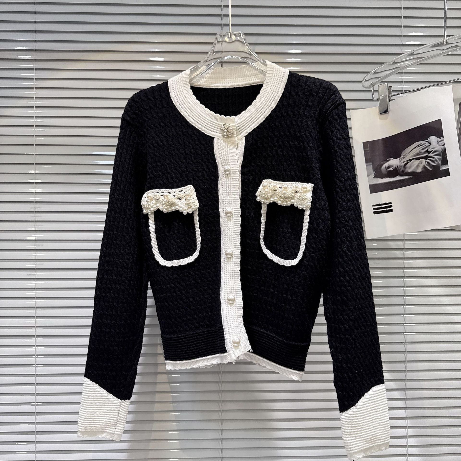 Sweater - ID: A770