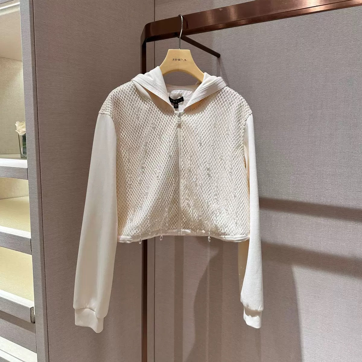 Sweater - ID: J410