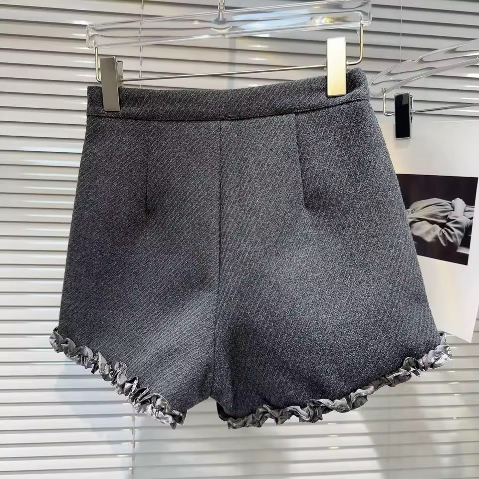 Shorts - ID: 2003
