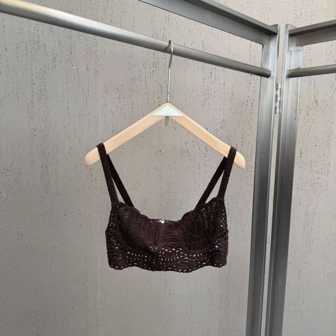 Set - ID: M010