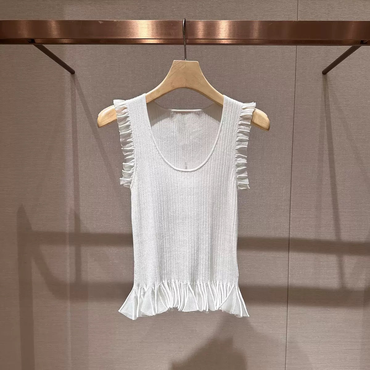 Tank top - ID: J447