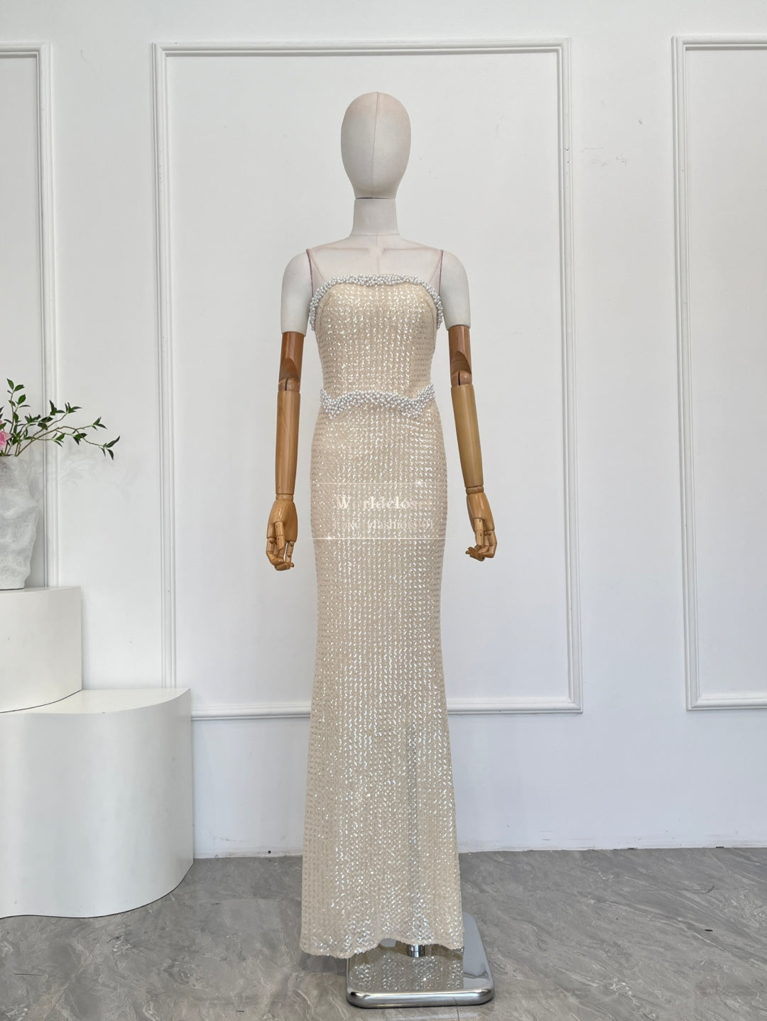 Dress - ID: W010