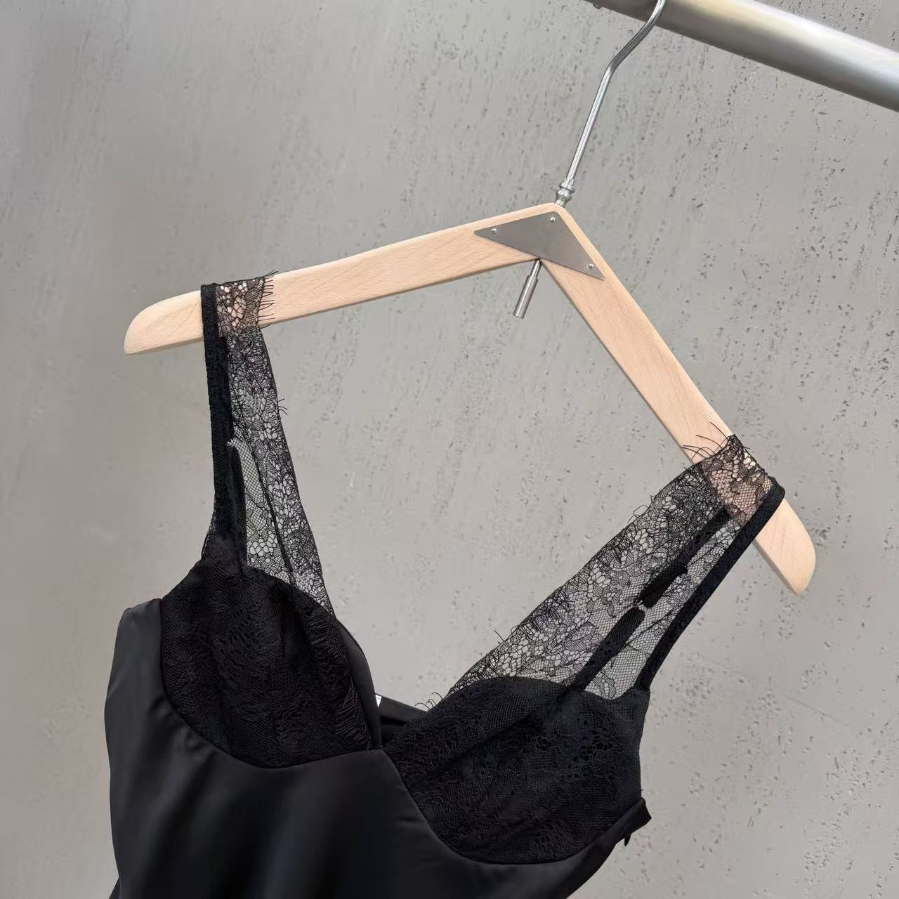 Tank Top - ID: M074