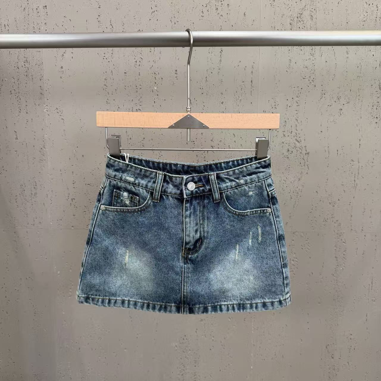 Skirt - ID: M037