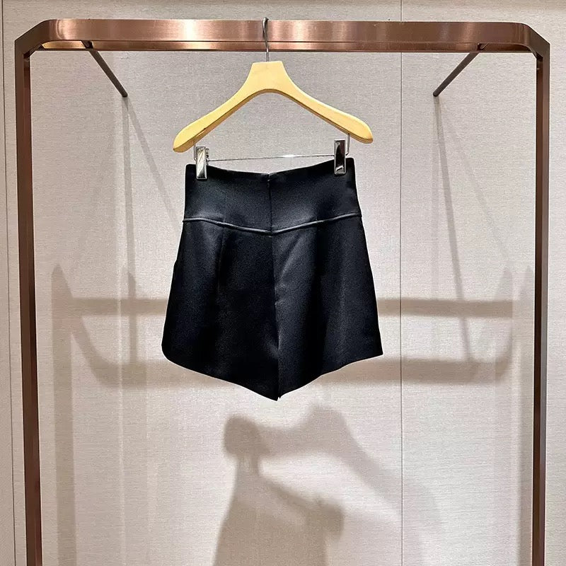 Shorts - ID: J380