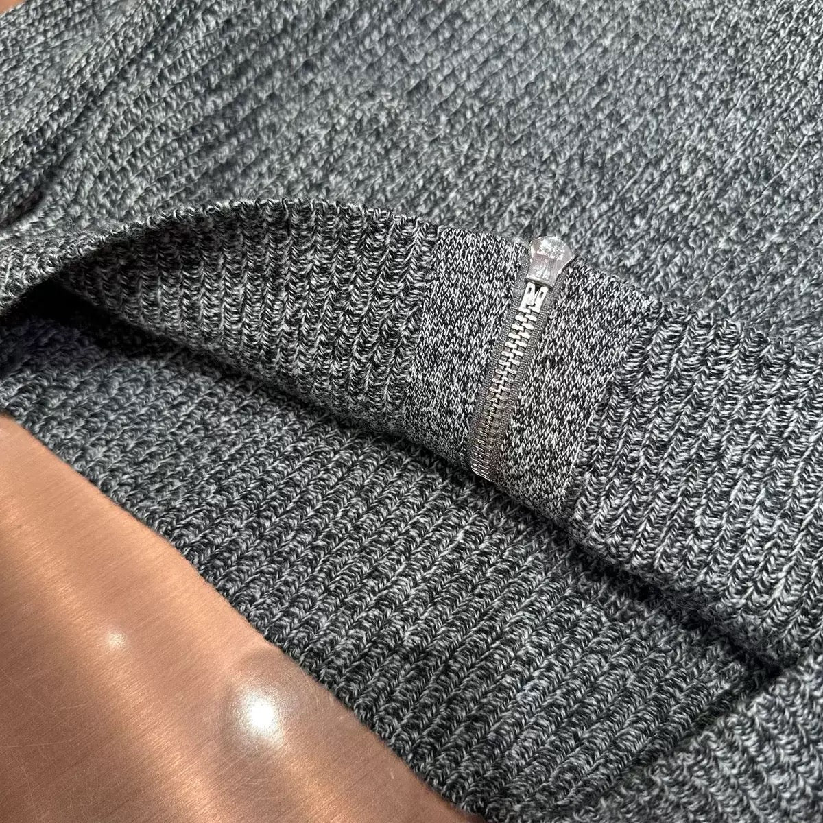 Sweater- ID: J456
