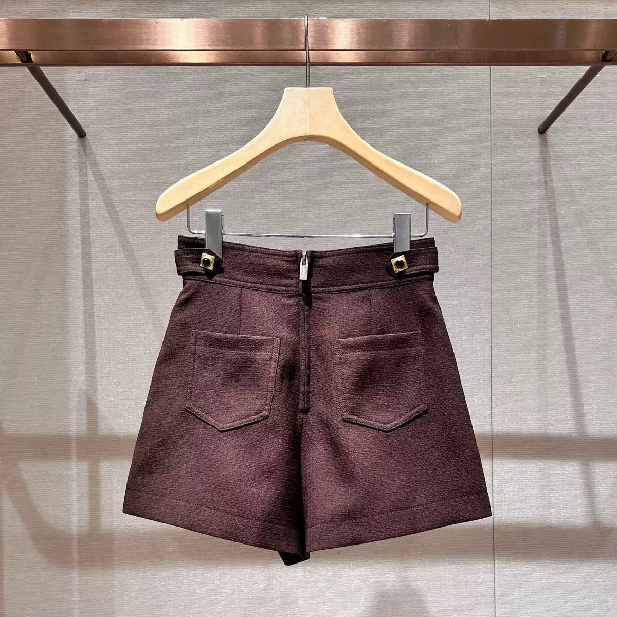 Shorts - ID: J396
