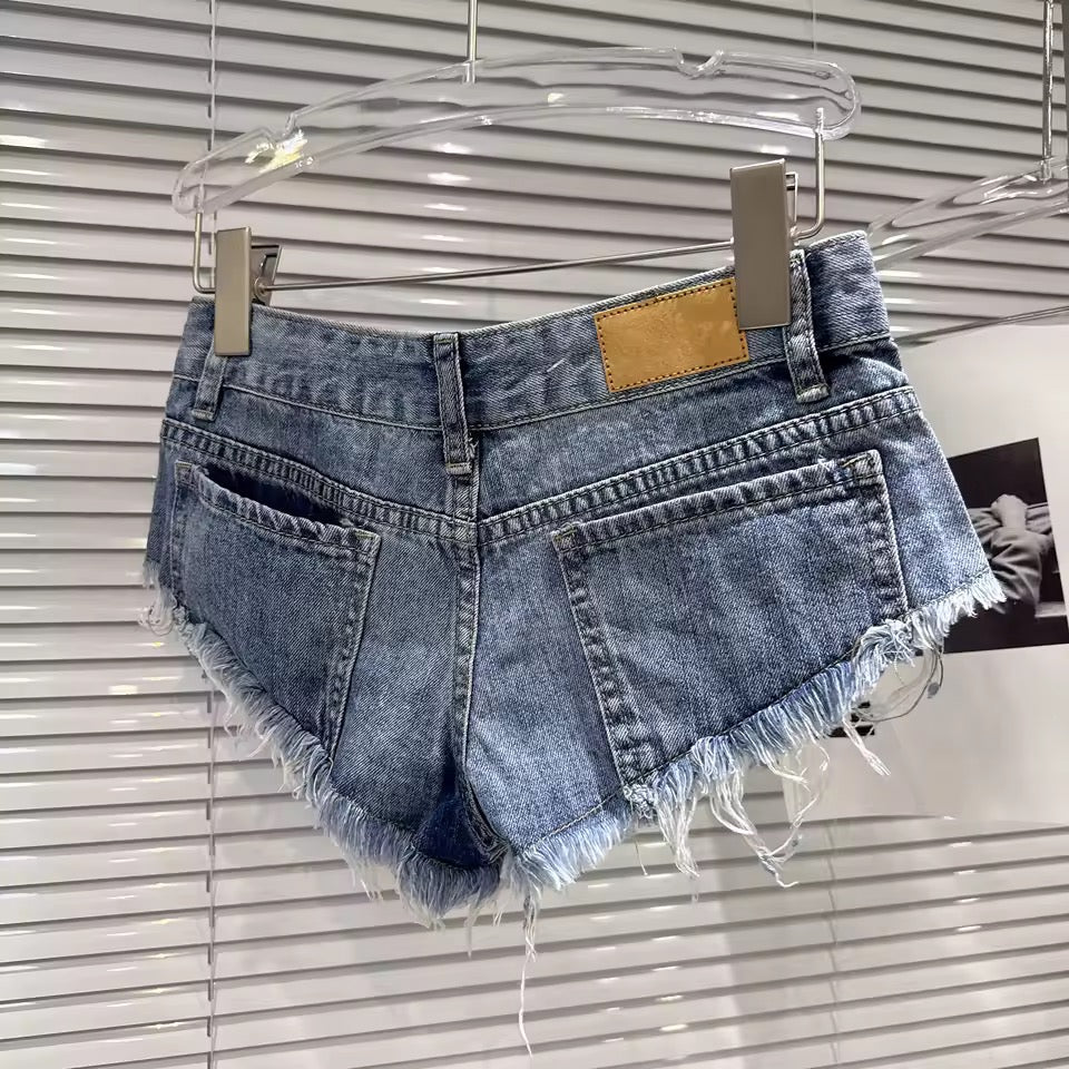 Shorts - ID: A576