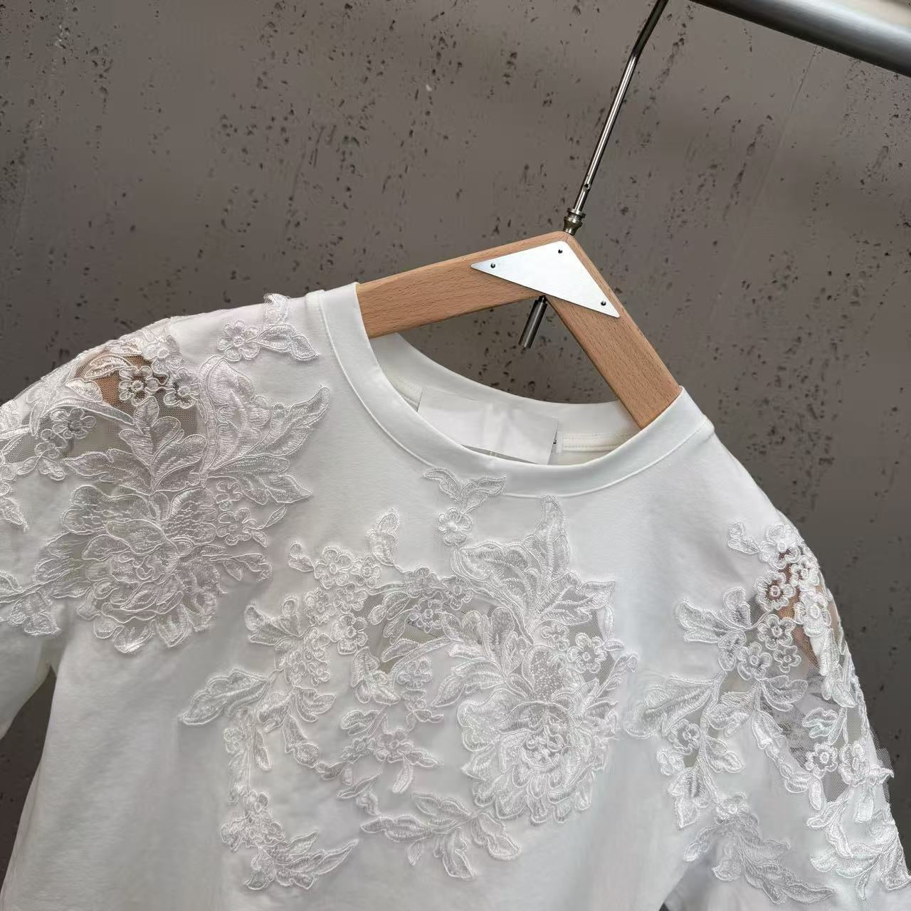 Shirt - ID: M092