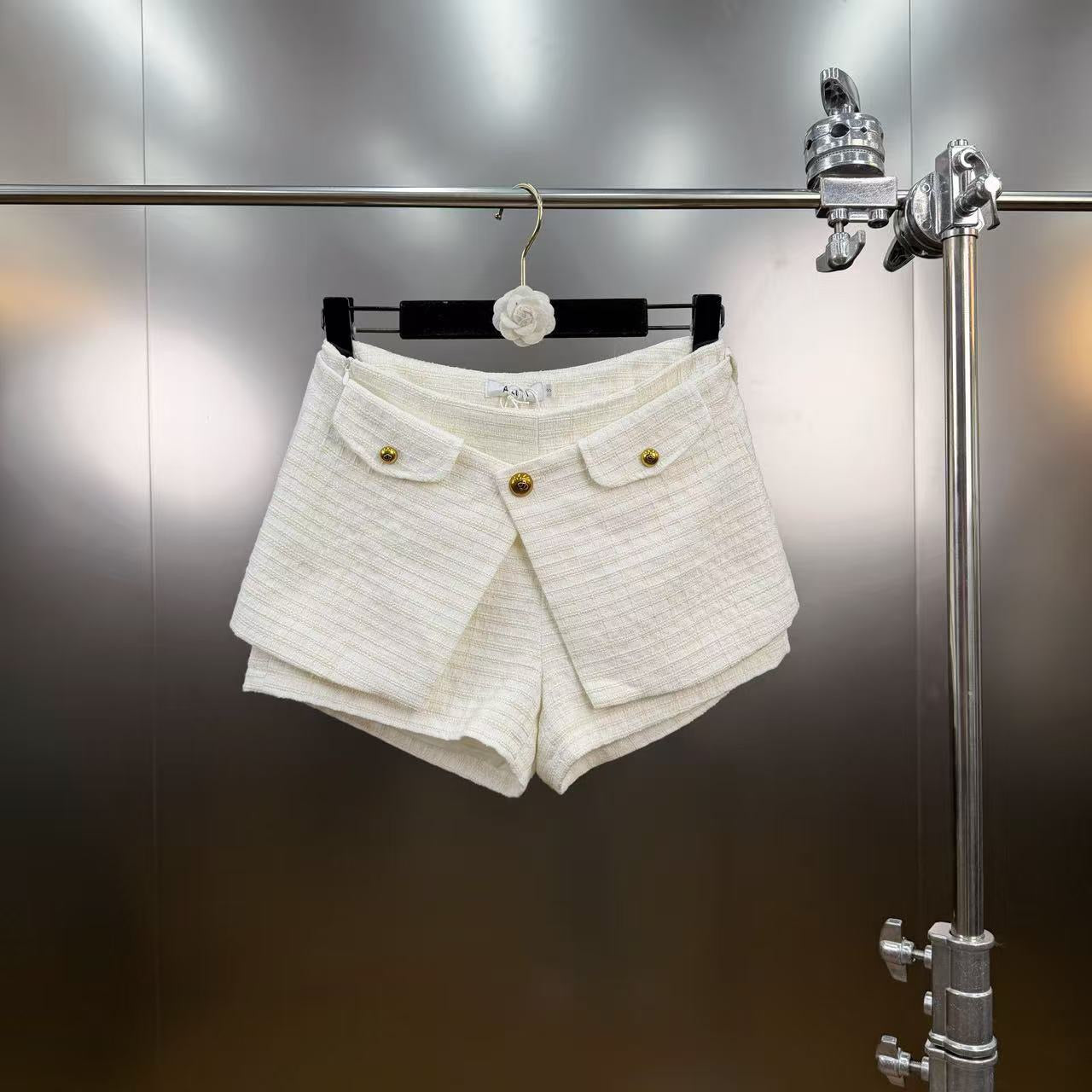 Shorts - ID: 0043