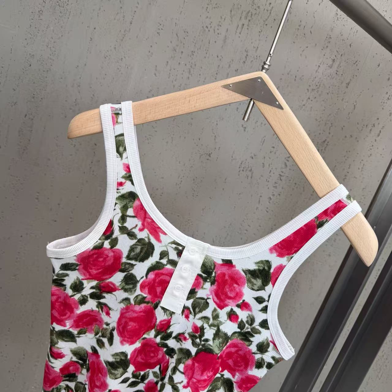 Set - ID: M003