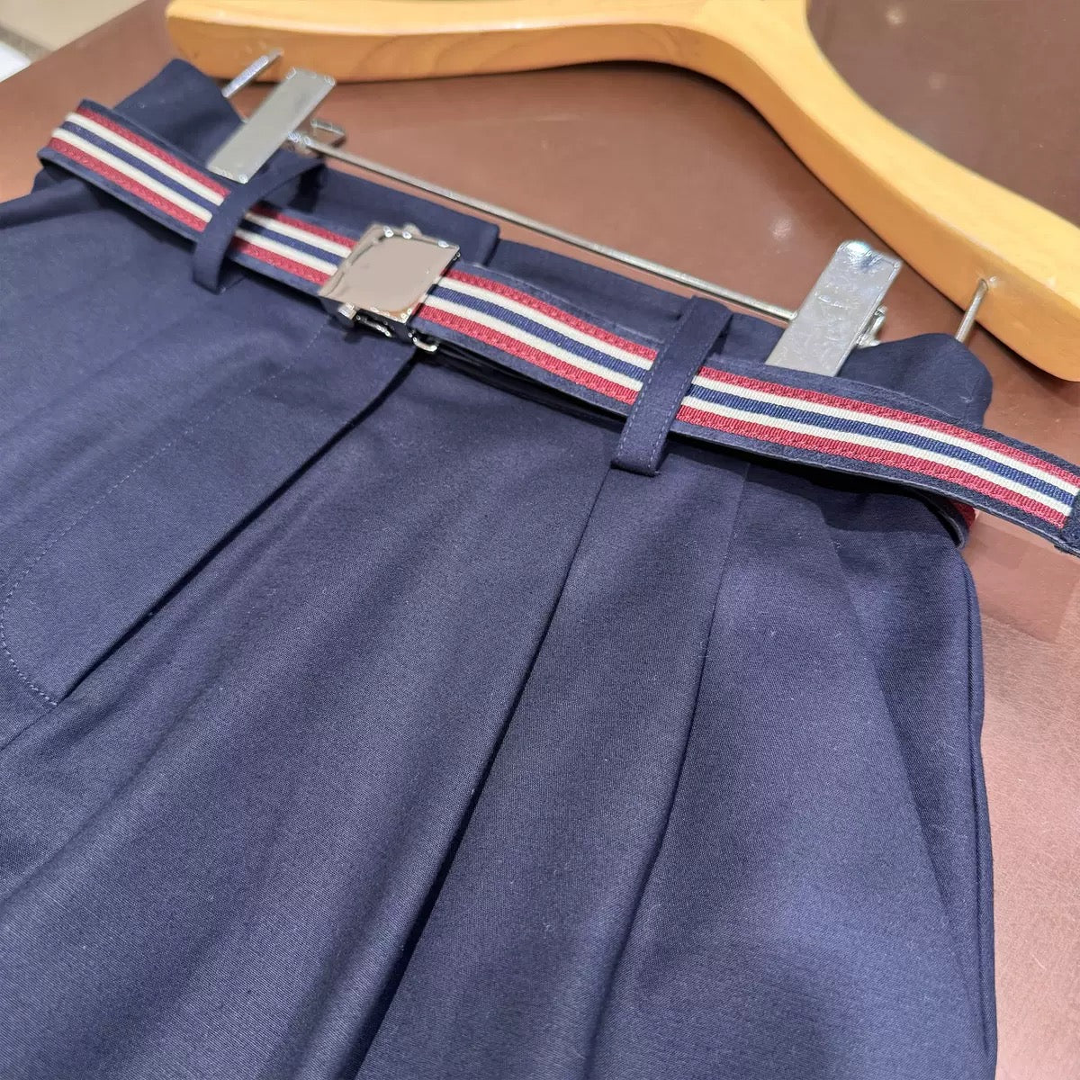 Shorts - ID: J507