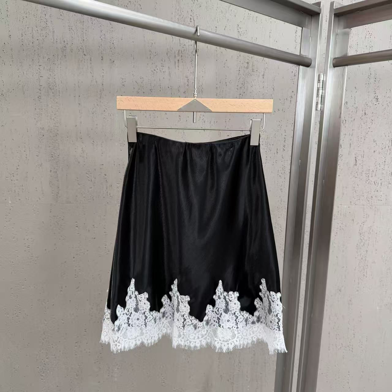 Skirt - ID: M055