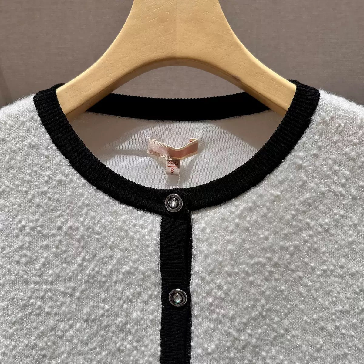 Cardigan - ID: J436