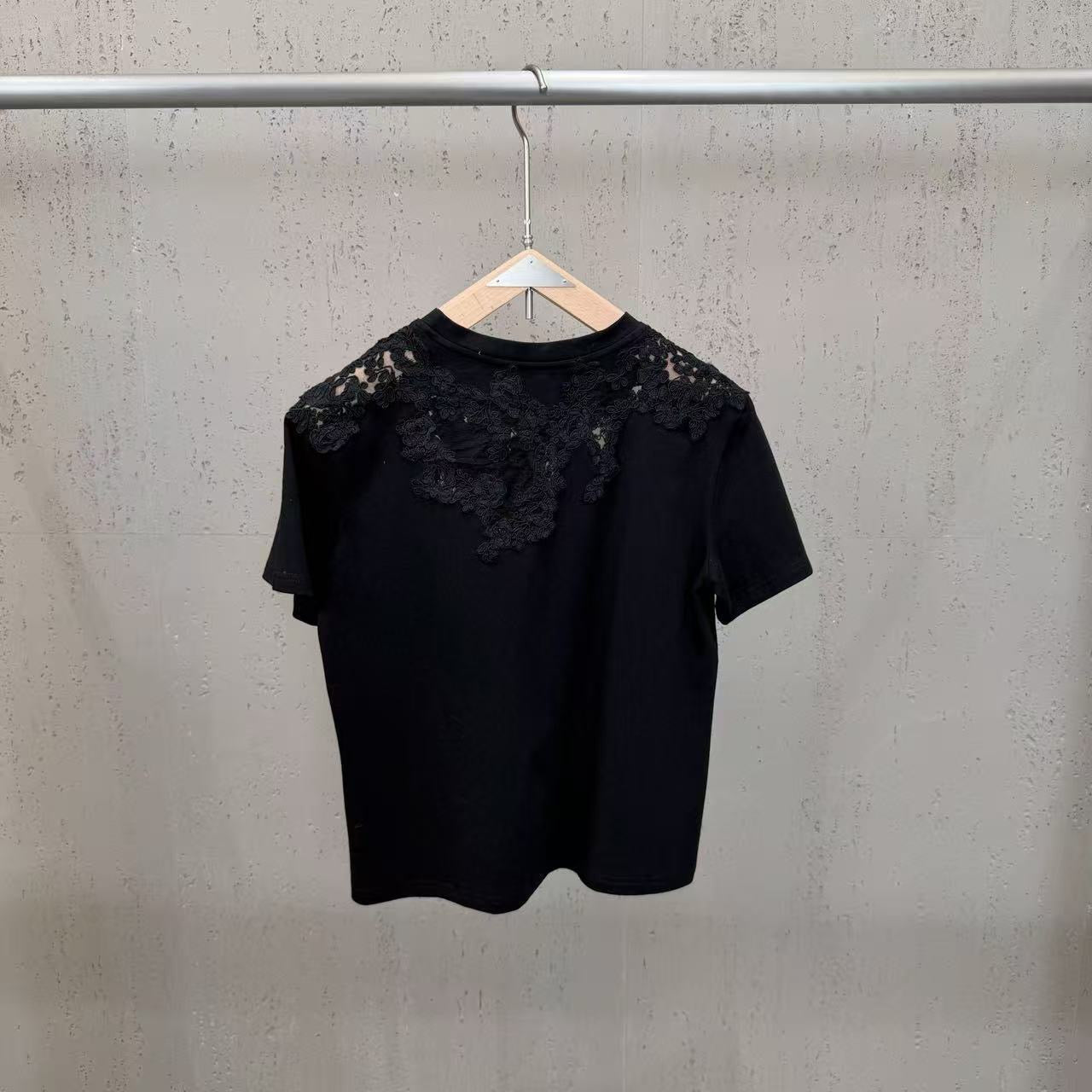 Shirt  - ID: M093