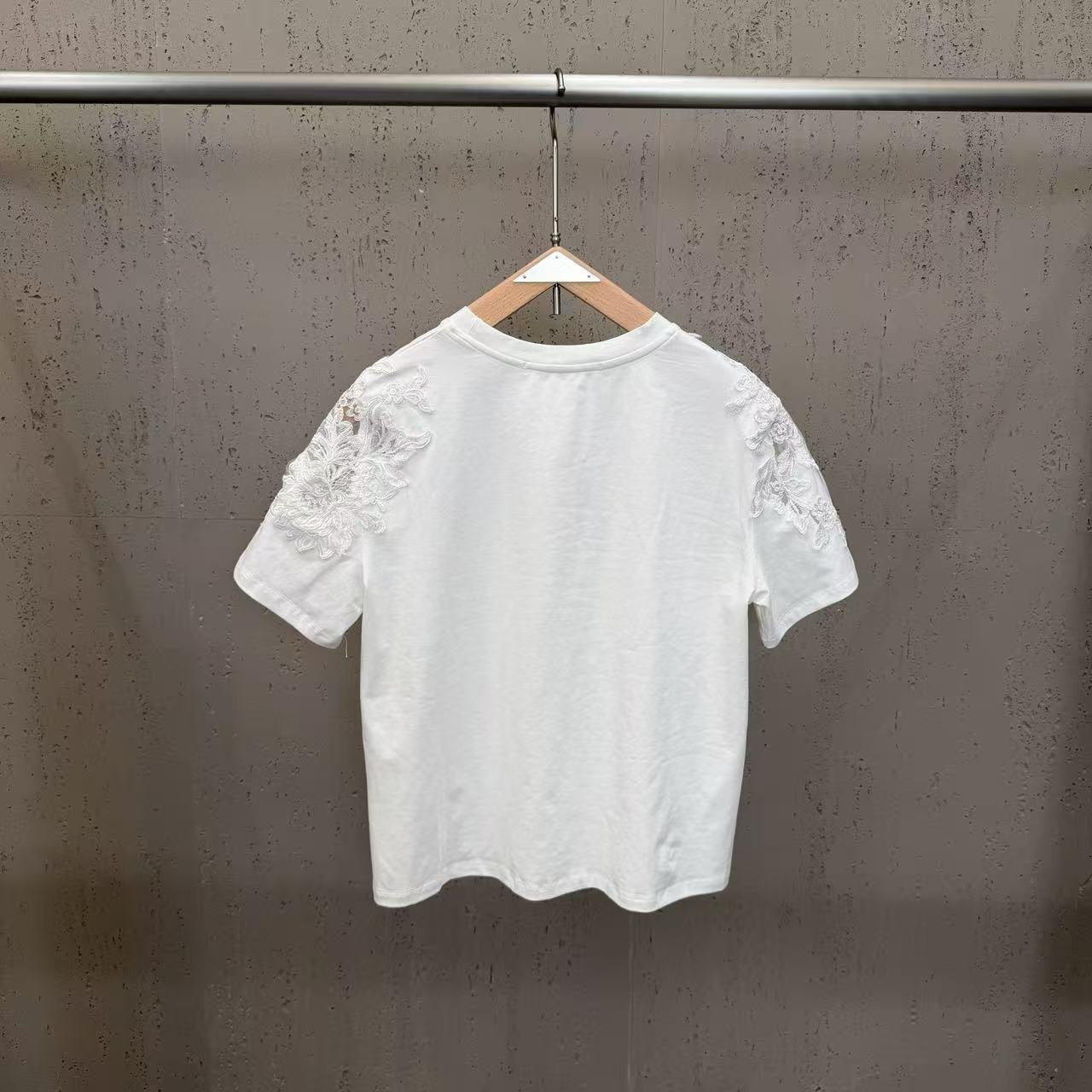 Shirt  - ID: M092