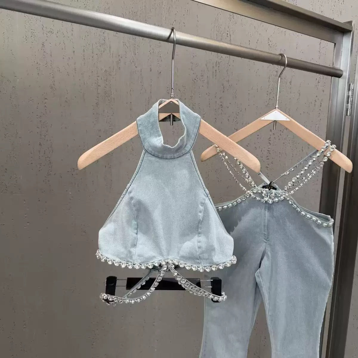 Set - ID: M077