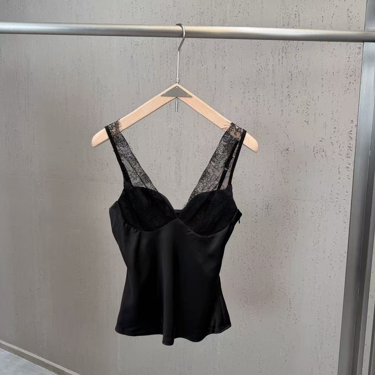 Tank Top  - ID: M074