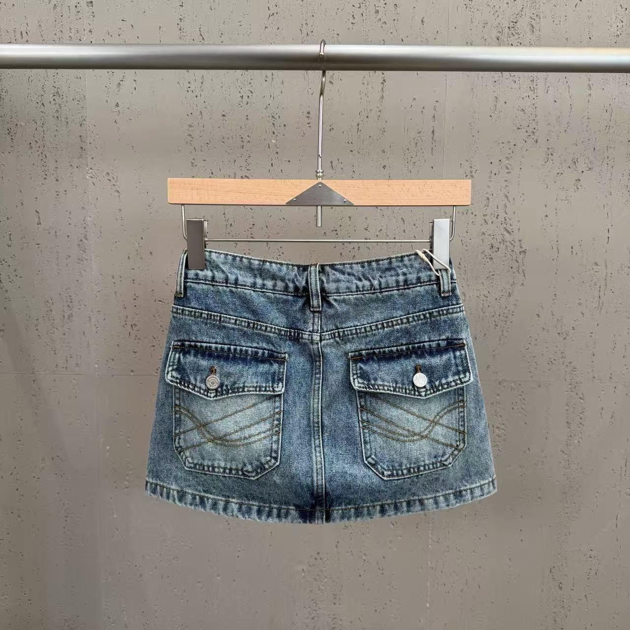 Skirt - ID: M037
