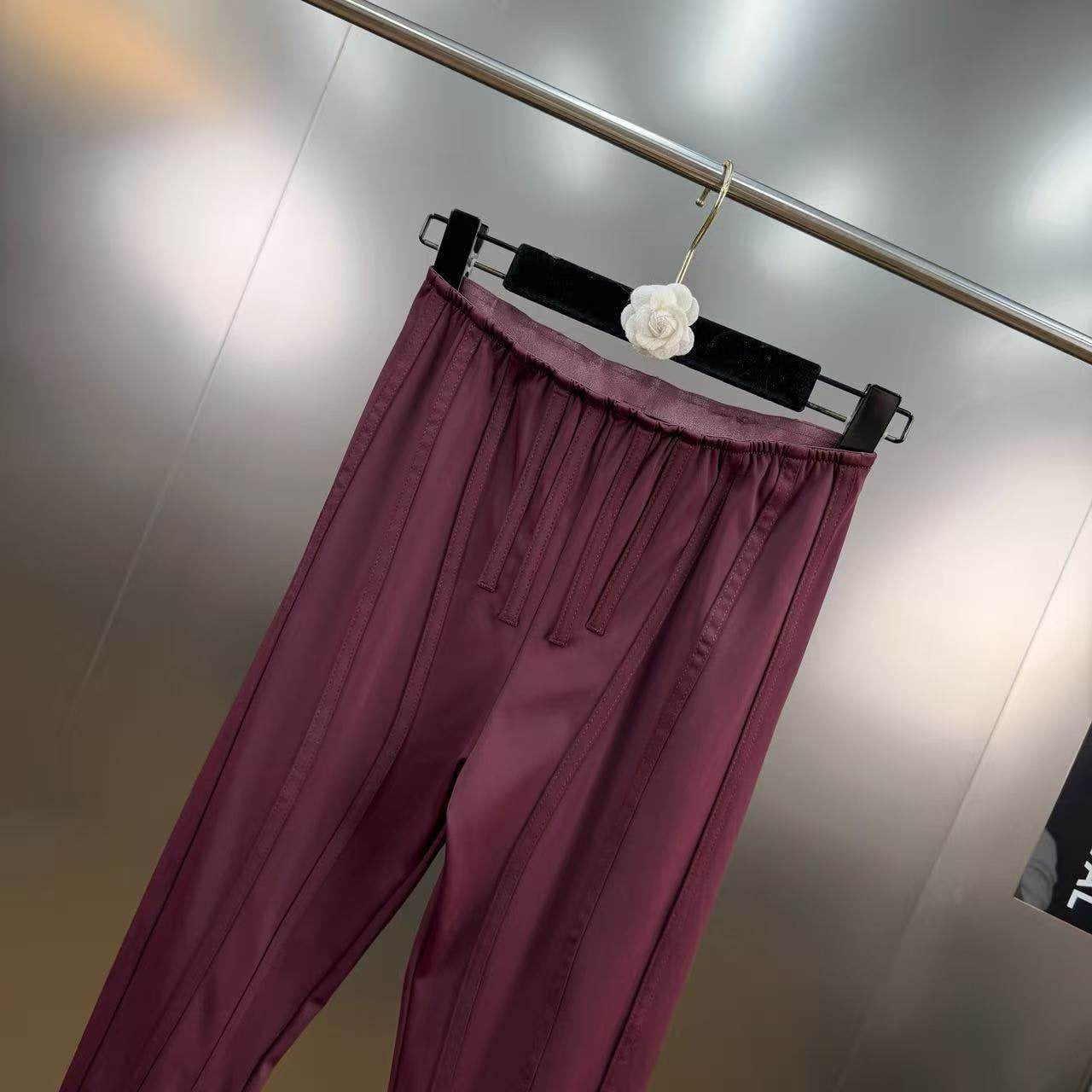 Pants - ID: 1560