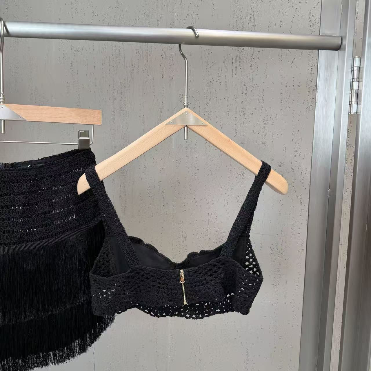 Set - ID: M015