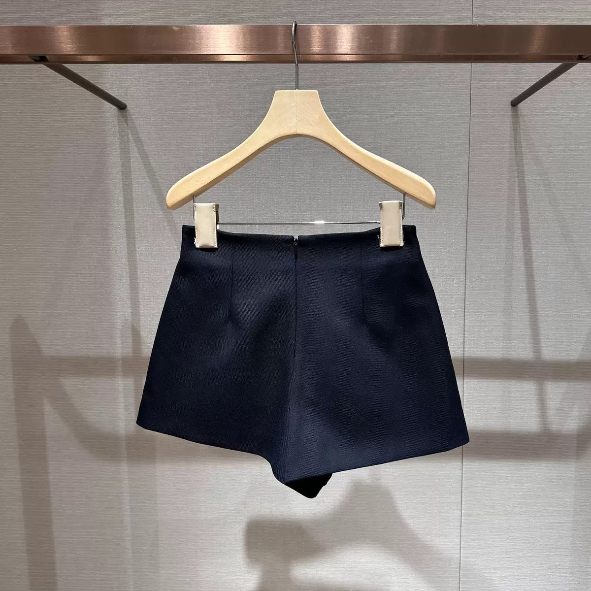 Shorts - ID: J448