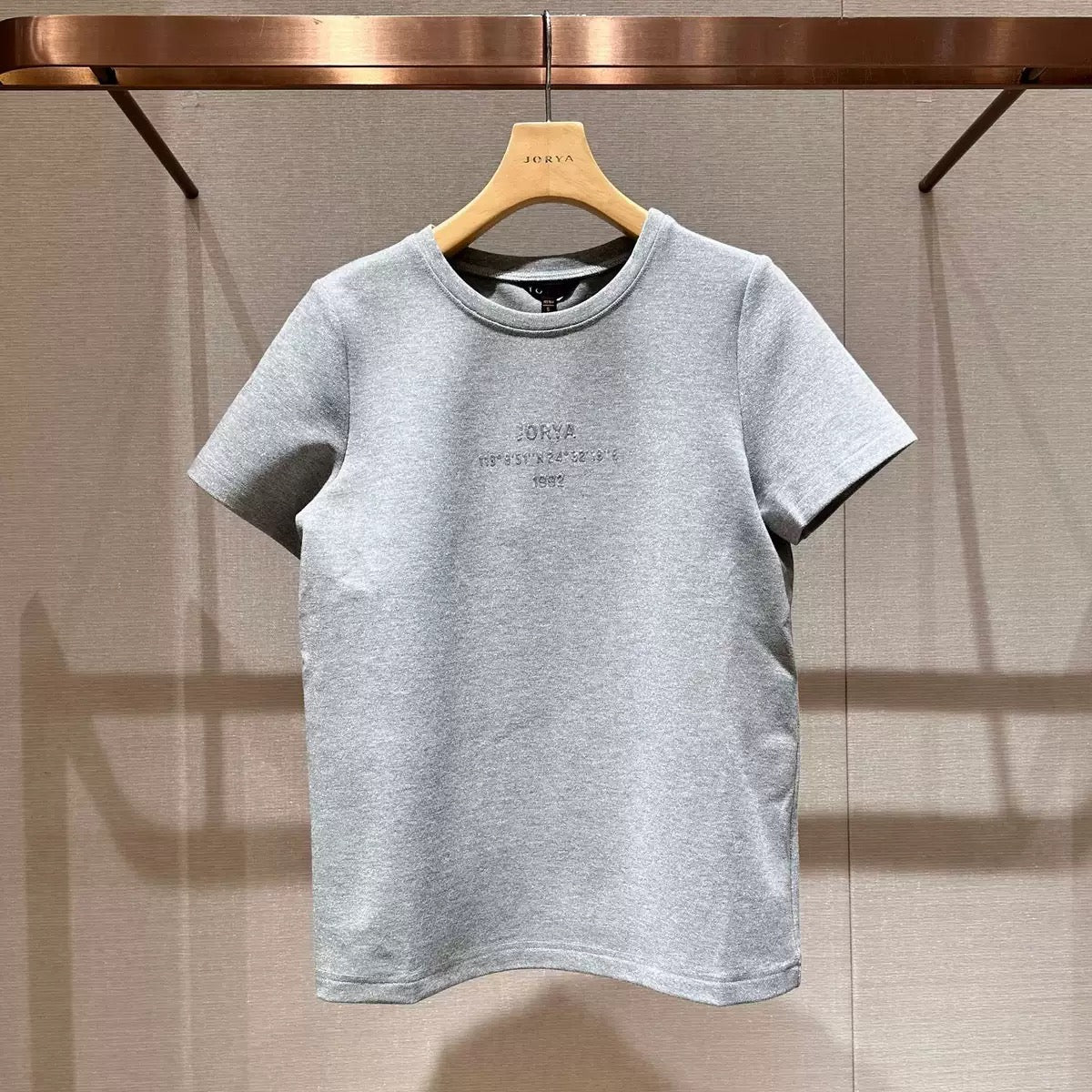 Shirt - ID: J401