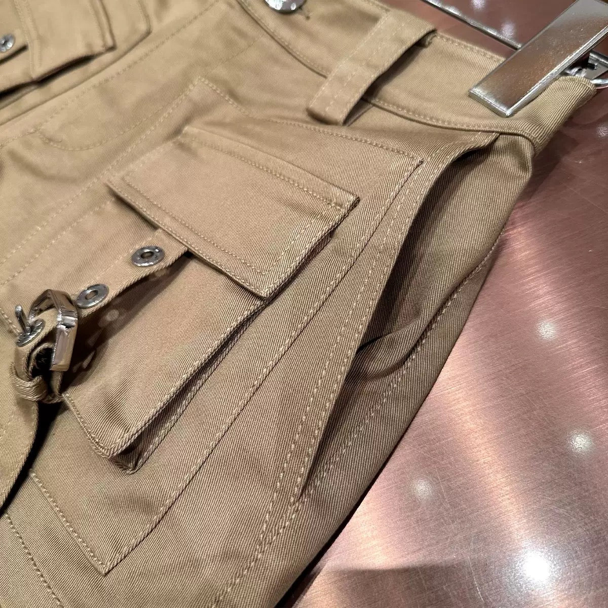 Shorts - ID: J433