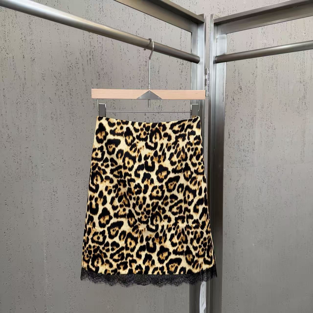 Skirt - ID: M026