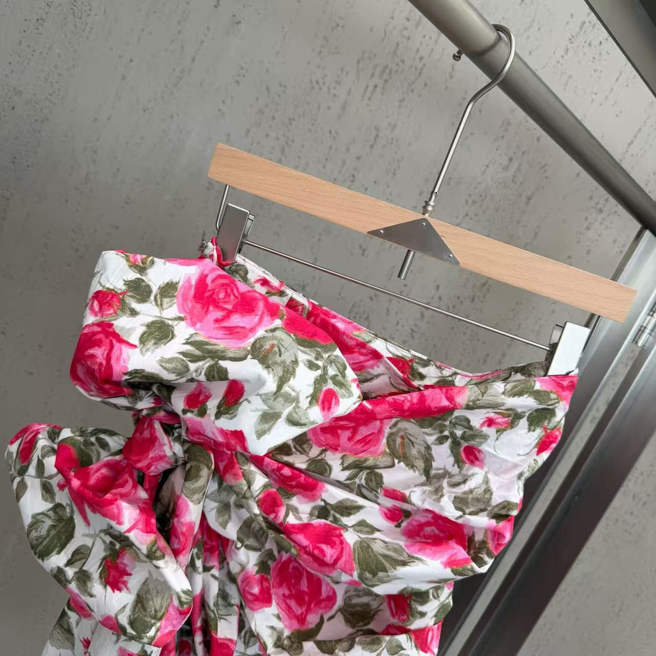 Set - ID: M003