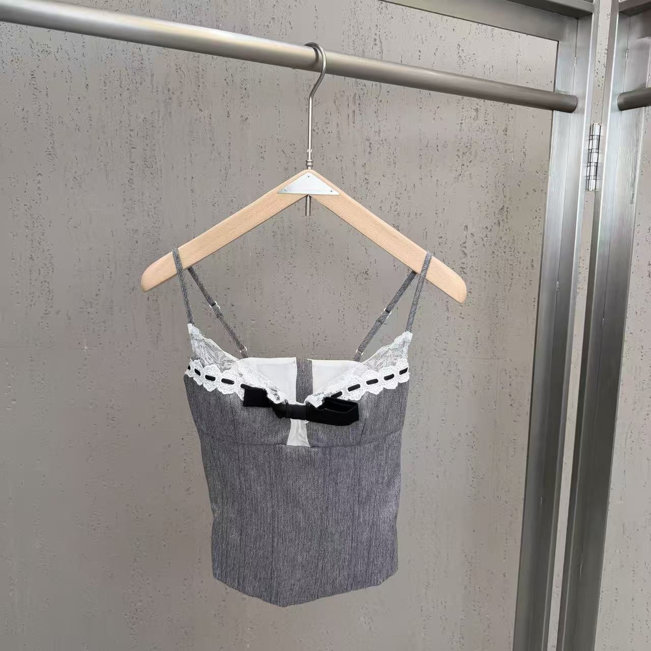 Set - ID: M048