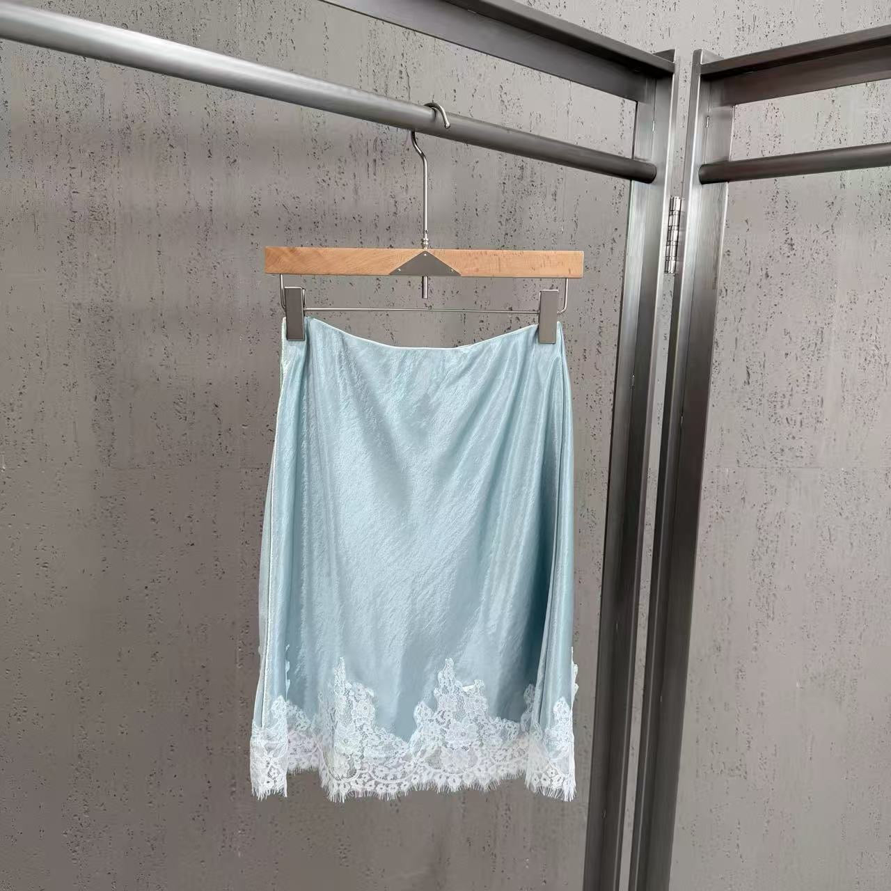 Skirt - ID: M052