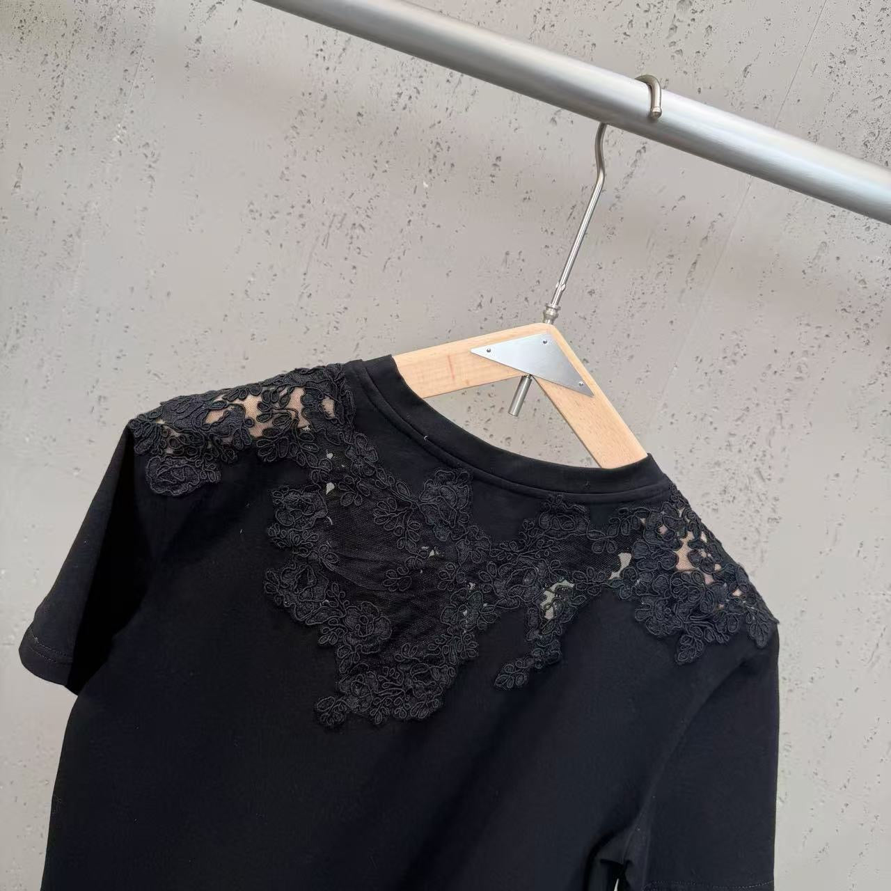 Shirt  - ID: M093