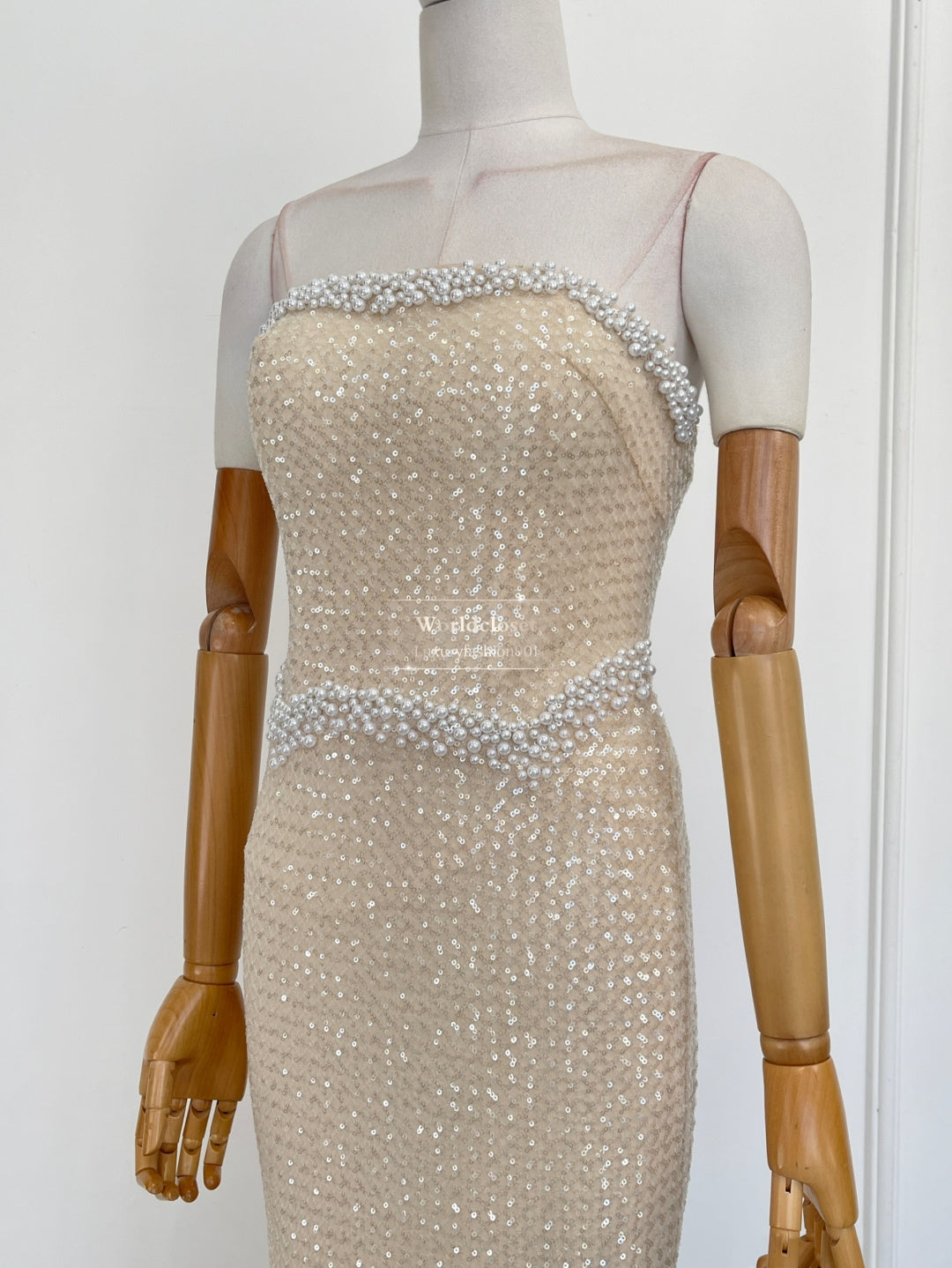 Dress - ID: W010