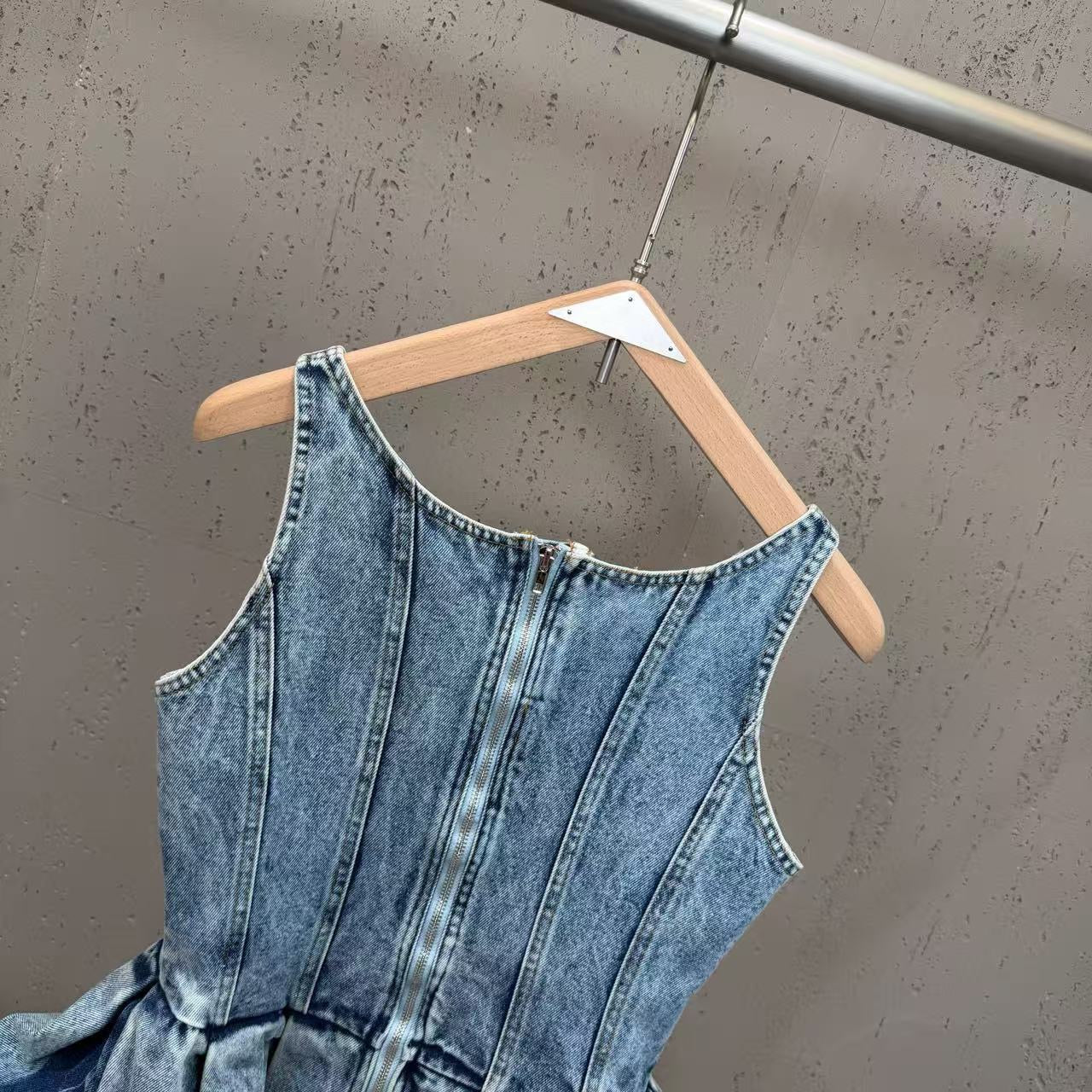 Tank Top  - ID: M108