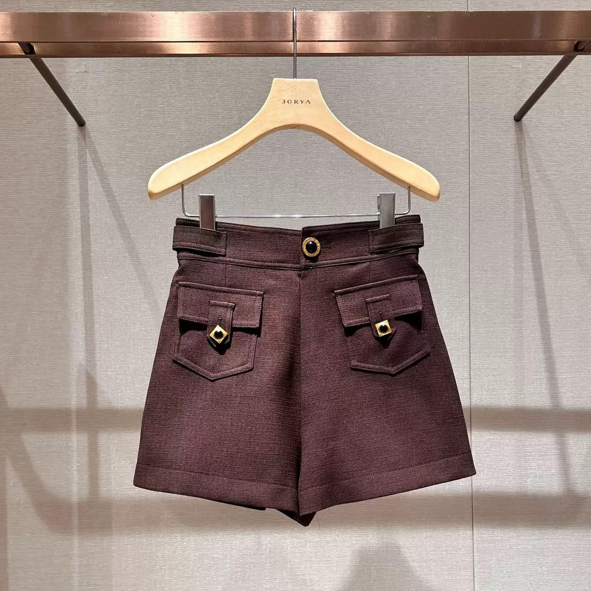Shorts - ID: J396