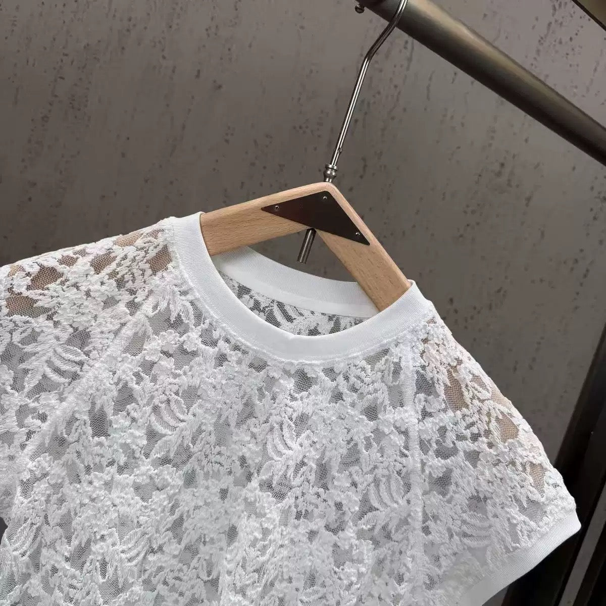 Shirt  - ID: M100