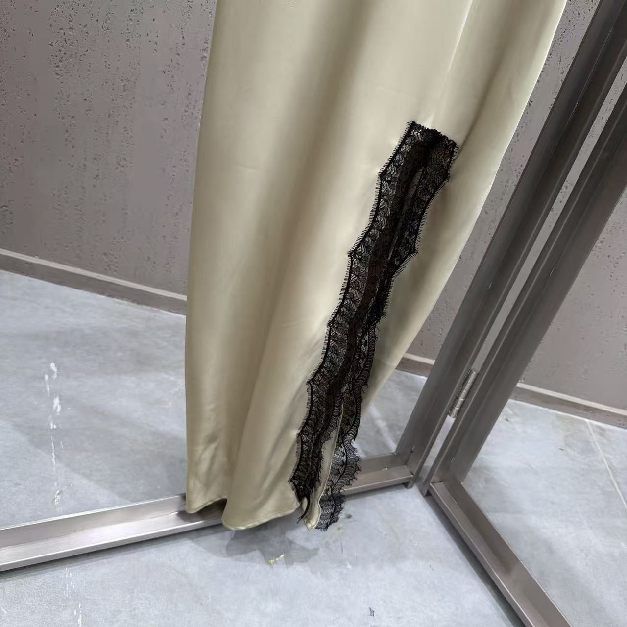 Dress - ID: M030
