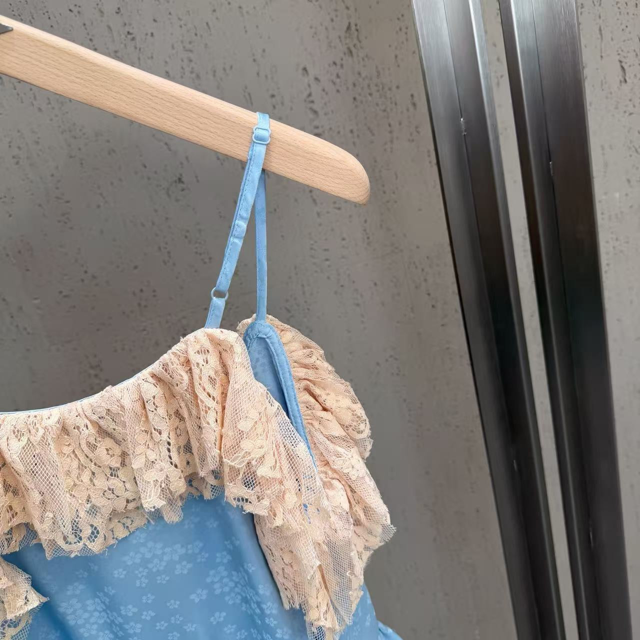 Tank Top  - ID: M047