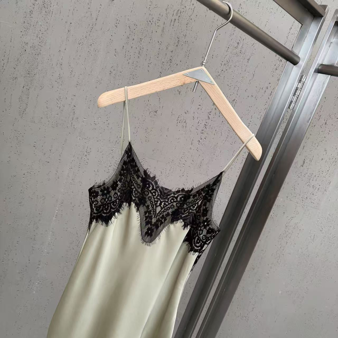 Dress - ID: M030
