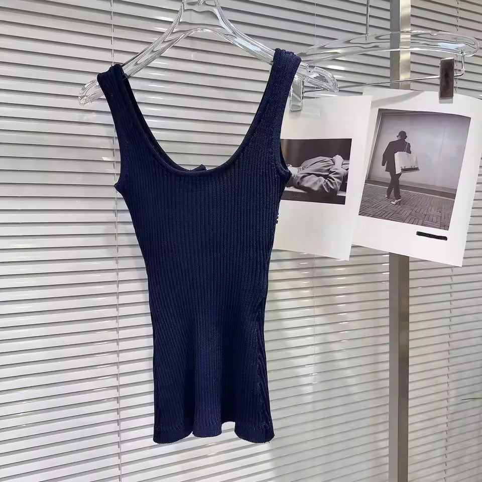 Tank top - ID: 3749
