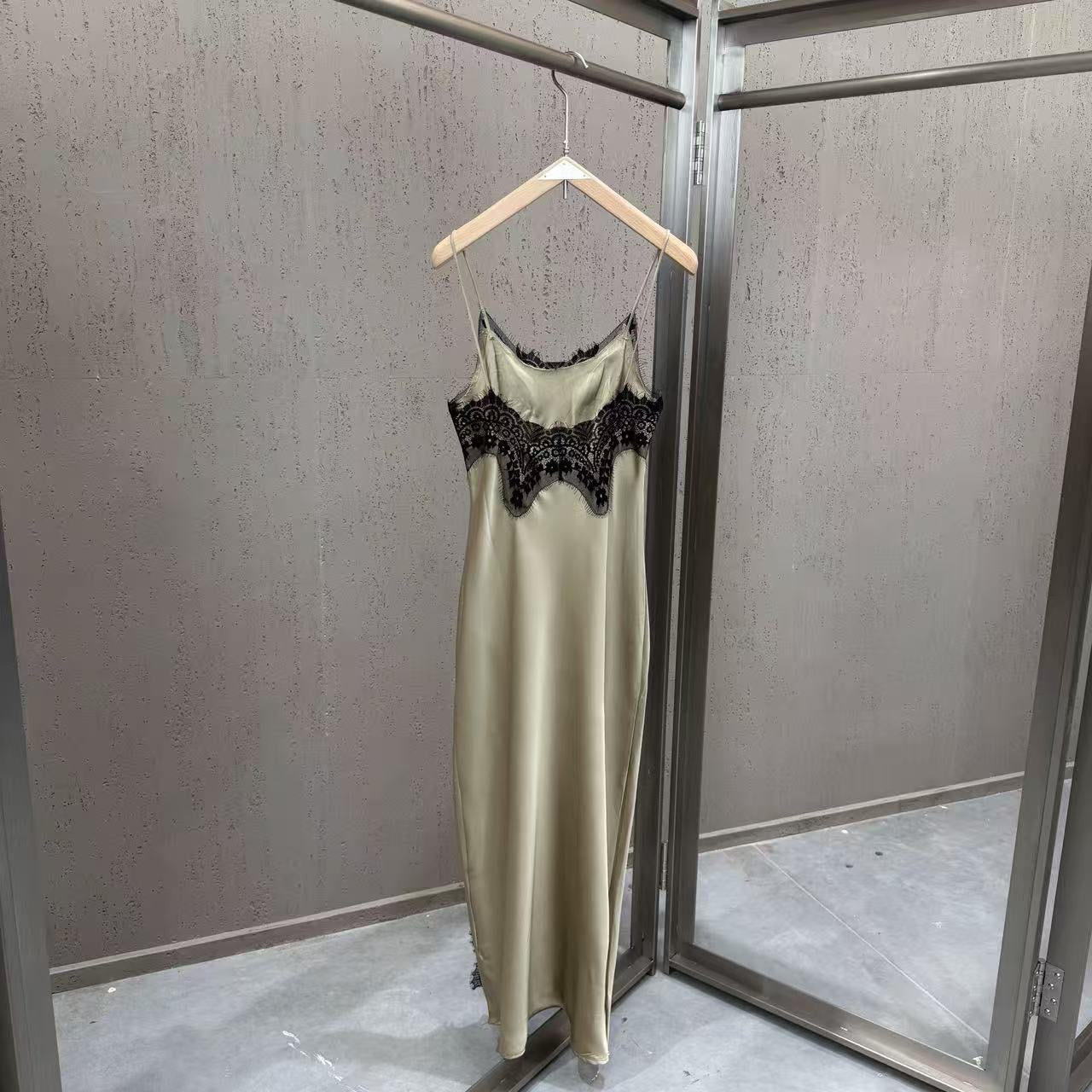 Dress - ID: M030