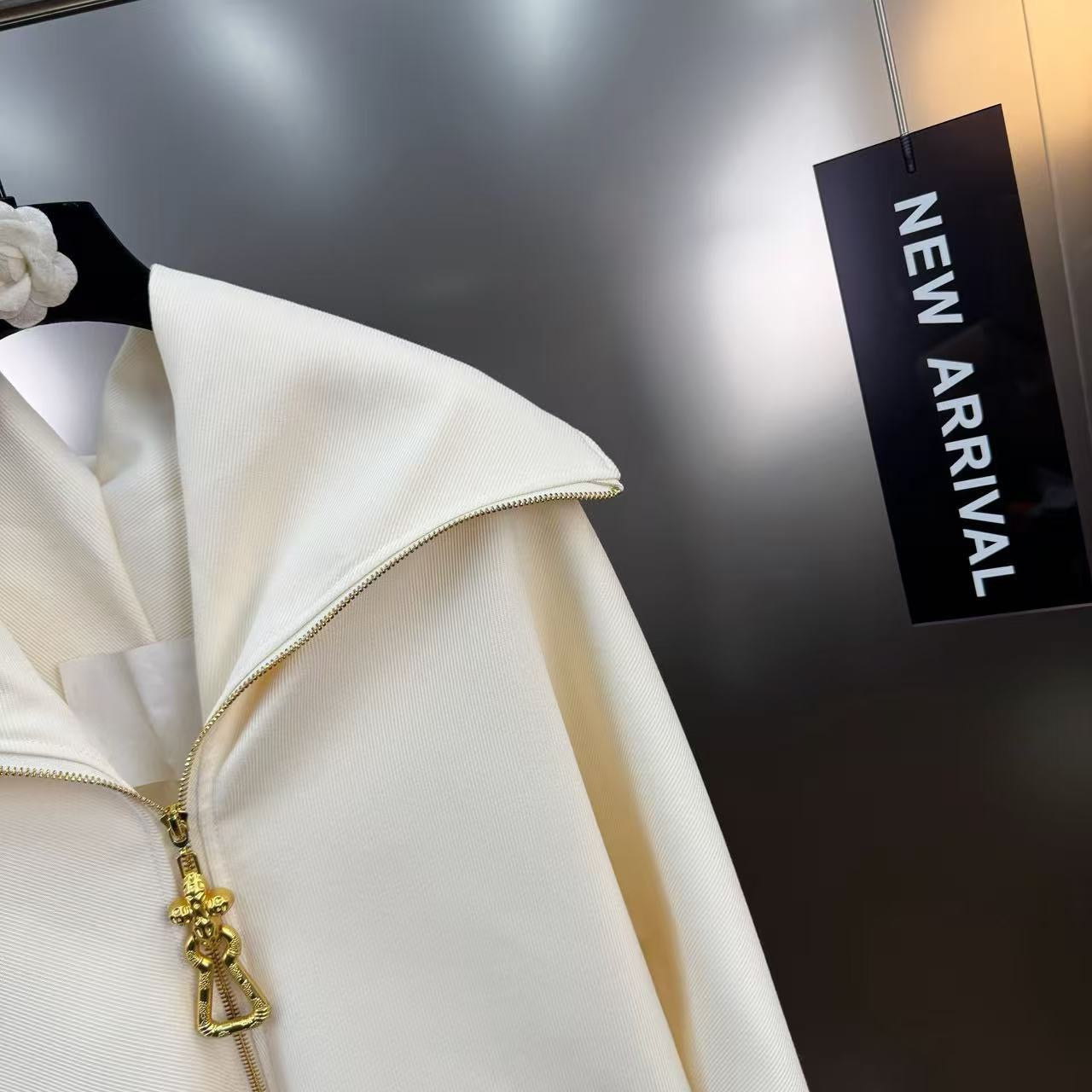 Sweatshirt - ID: 6824