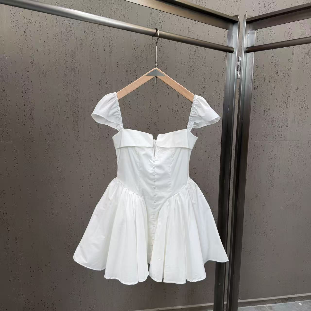 Dress - ID: M029