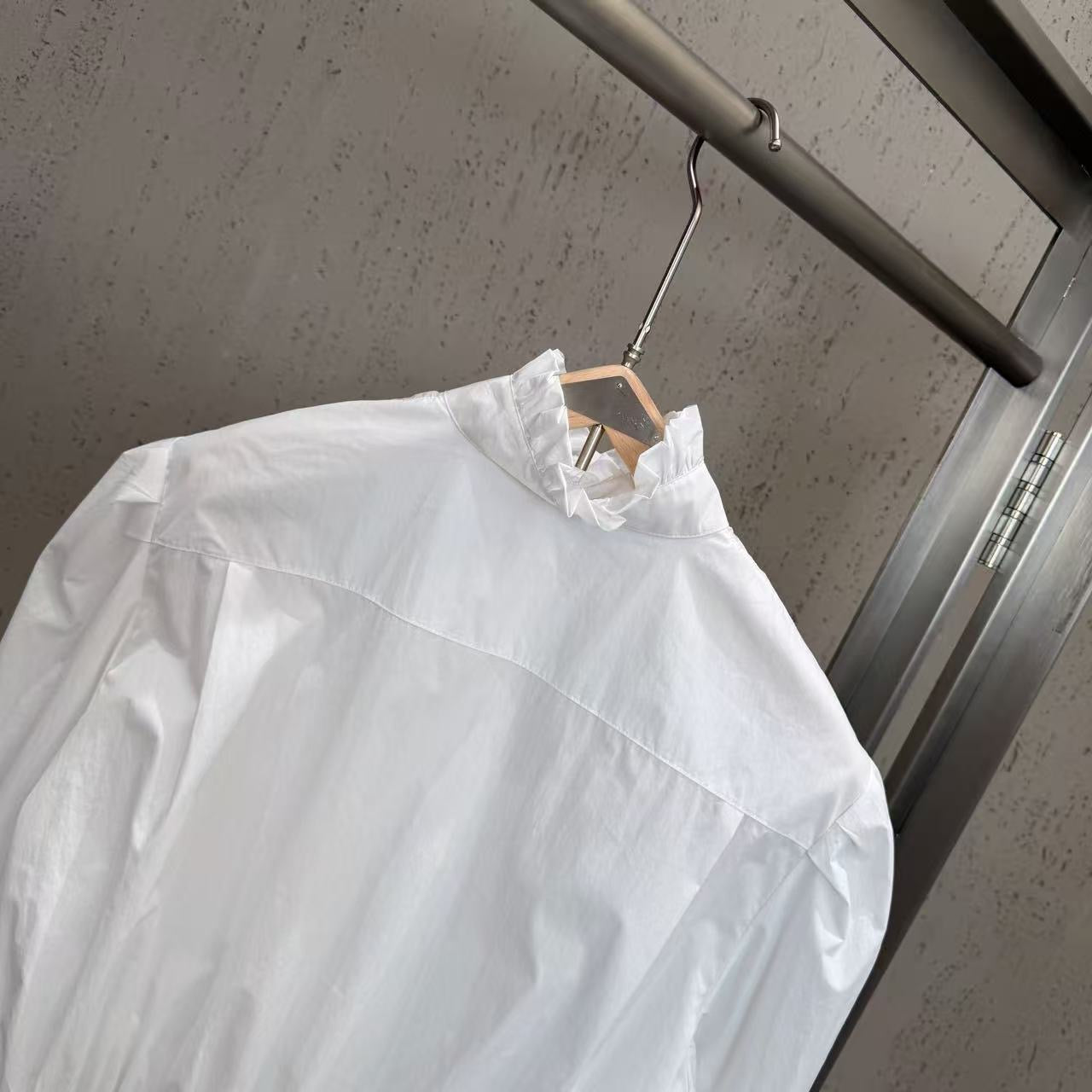 Shirt - ID: M049