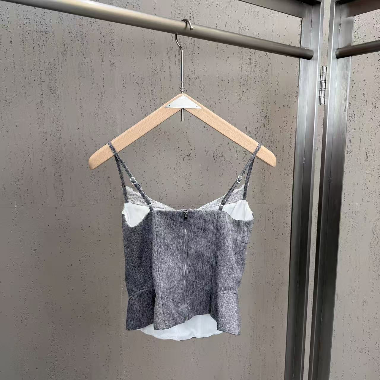 Set - ID: M048