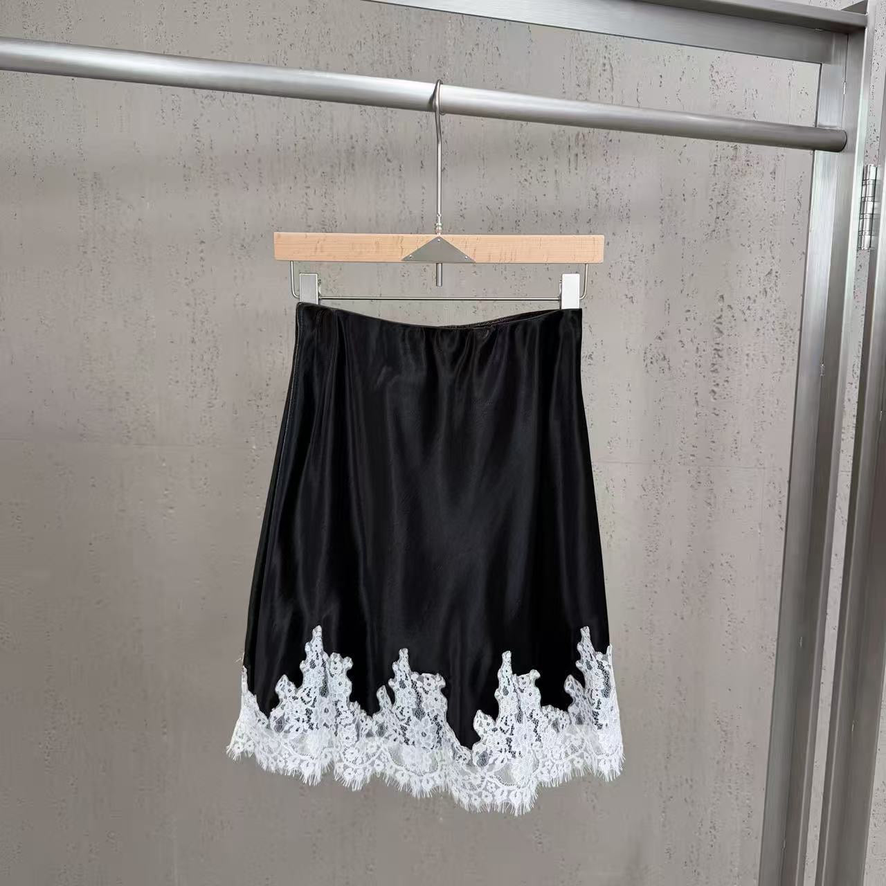 Skirt - ID: M055