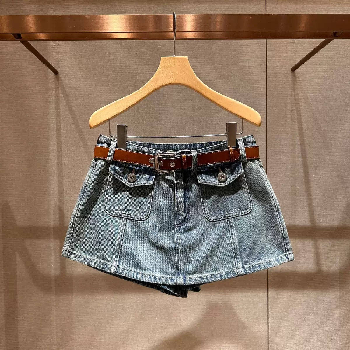 Shorts - ID: J432