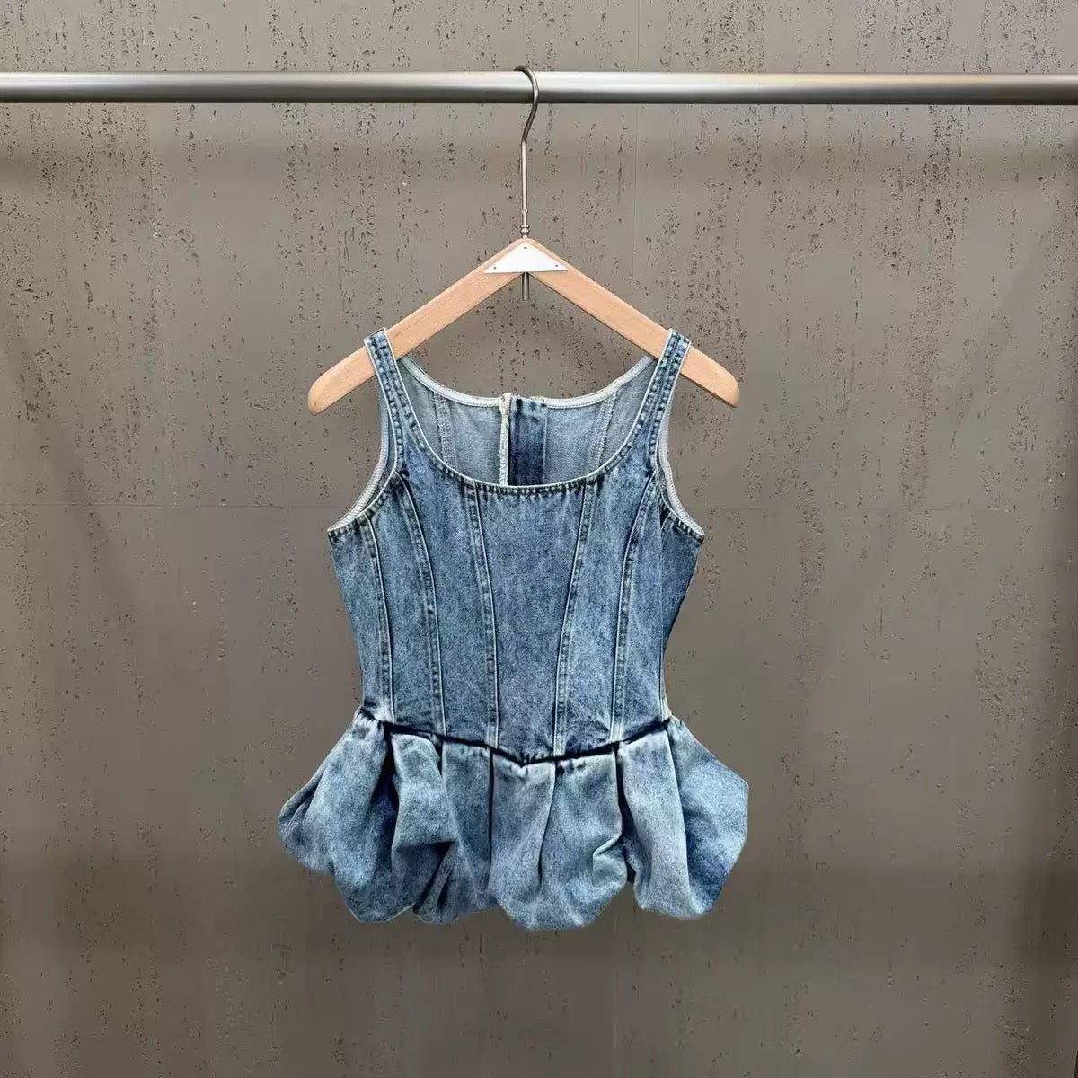 Tank Top  - ID: M108